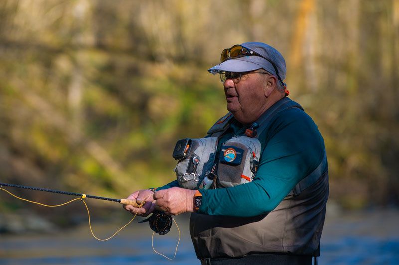 pescando debajo de la escuela