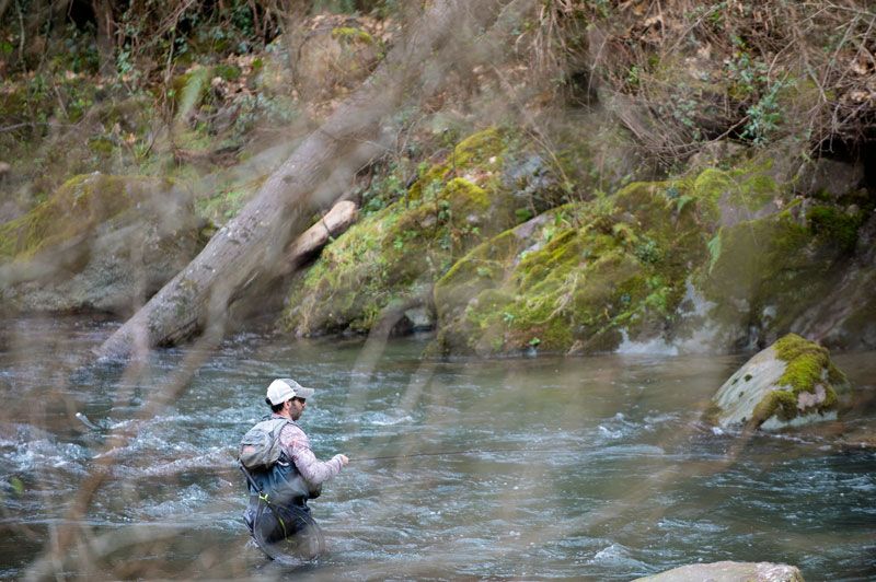 iñaki muñoz pescando el tramo 1 leitzaran