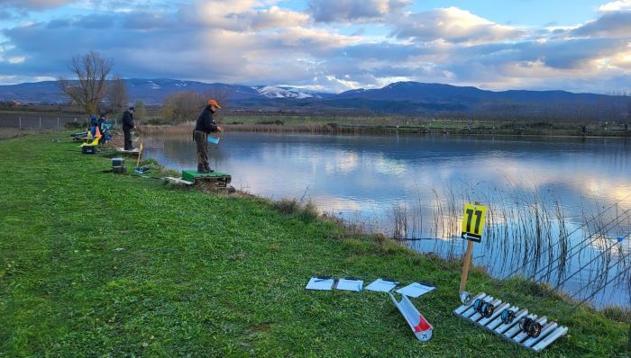 campeonato-pesca-mosca-lago-06-canas-lago