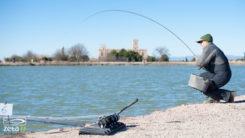 pesca-mosca-lago-canas-linas-zeta-bellpuig-pablo-c